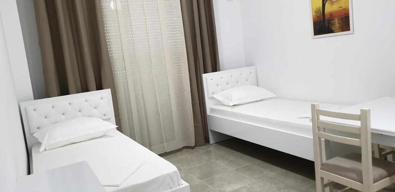 Redsun Apartment Vlorë Exterior foto